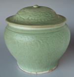 Chinese  celadon guan, height 27cm