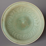 Sisatchanalai celadon plate L-133, diameter  26cm