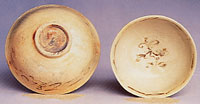 Photo of underglazed bowls - T-124 on left.