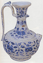 Ewer with Xuande reign mark, height 18cm